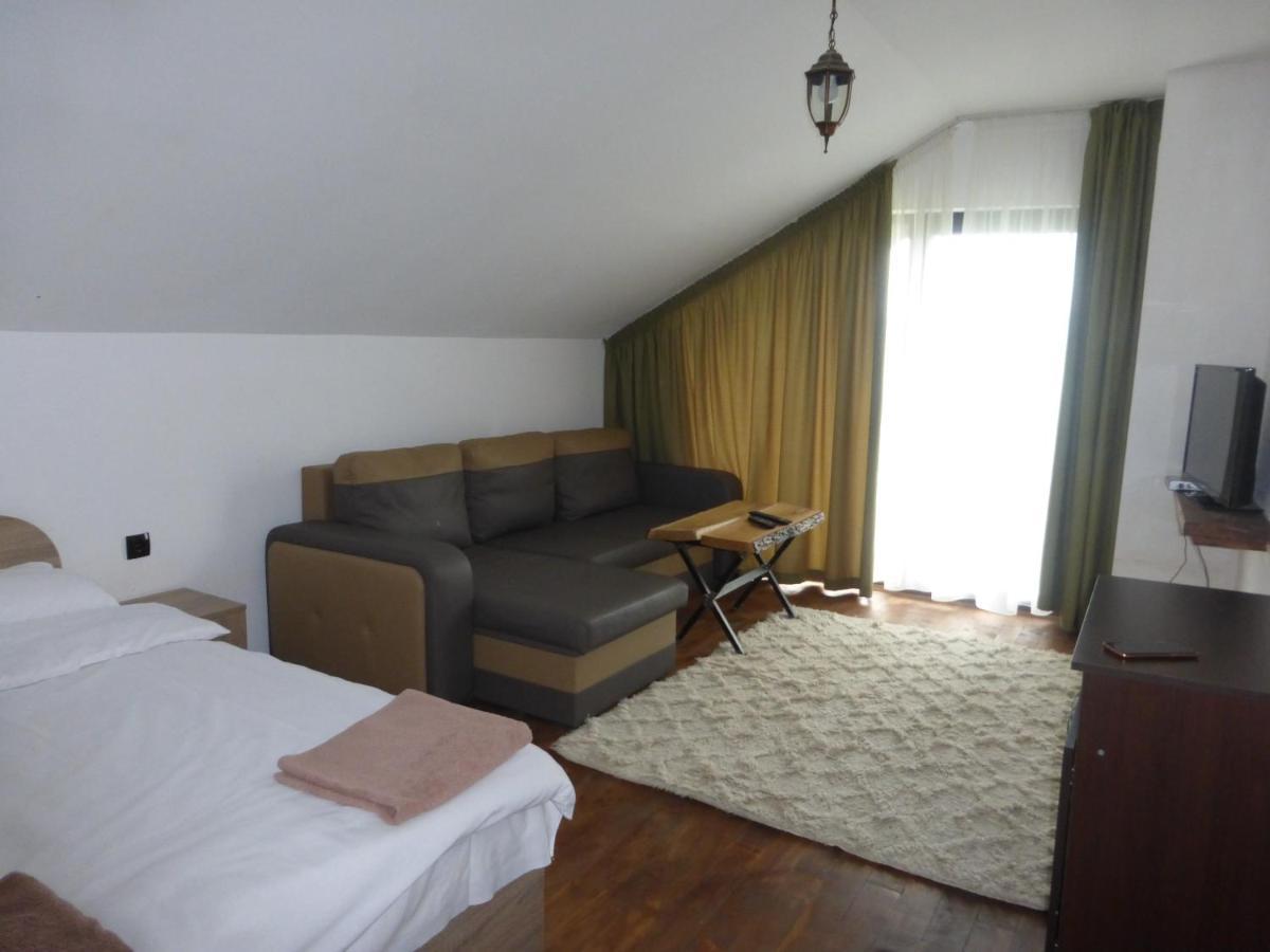 Karadzhovata Kashta Otel Darıdere Dış mekan fotoğraf